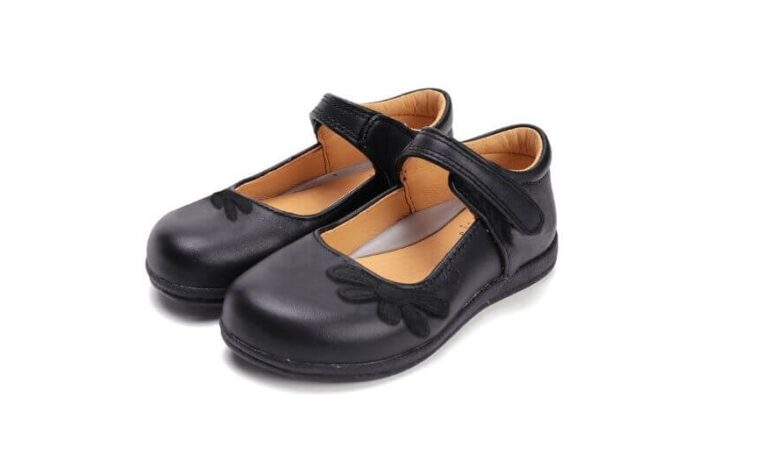 Top 5 modele de pantofi pentru școală care combină stilul cu confortul